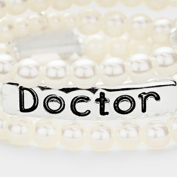 DOCTOR Triple Strand Stretch Cream Pearl Bracelet Message Statement Jewelry - Picture 3 of 3